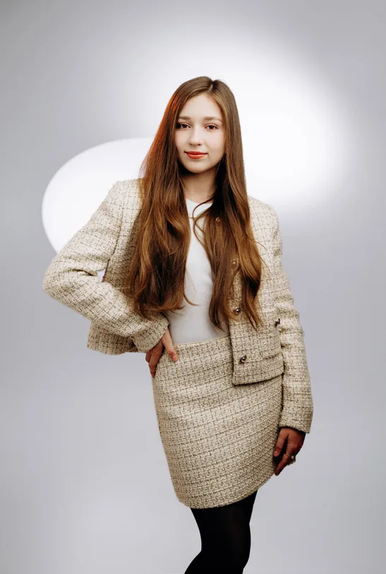 Портрет ученика на съёмке в студии